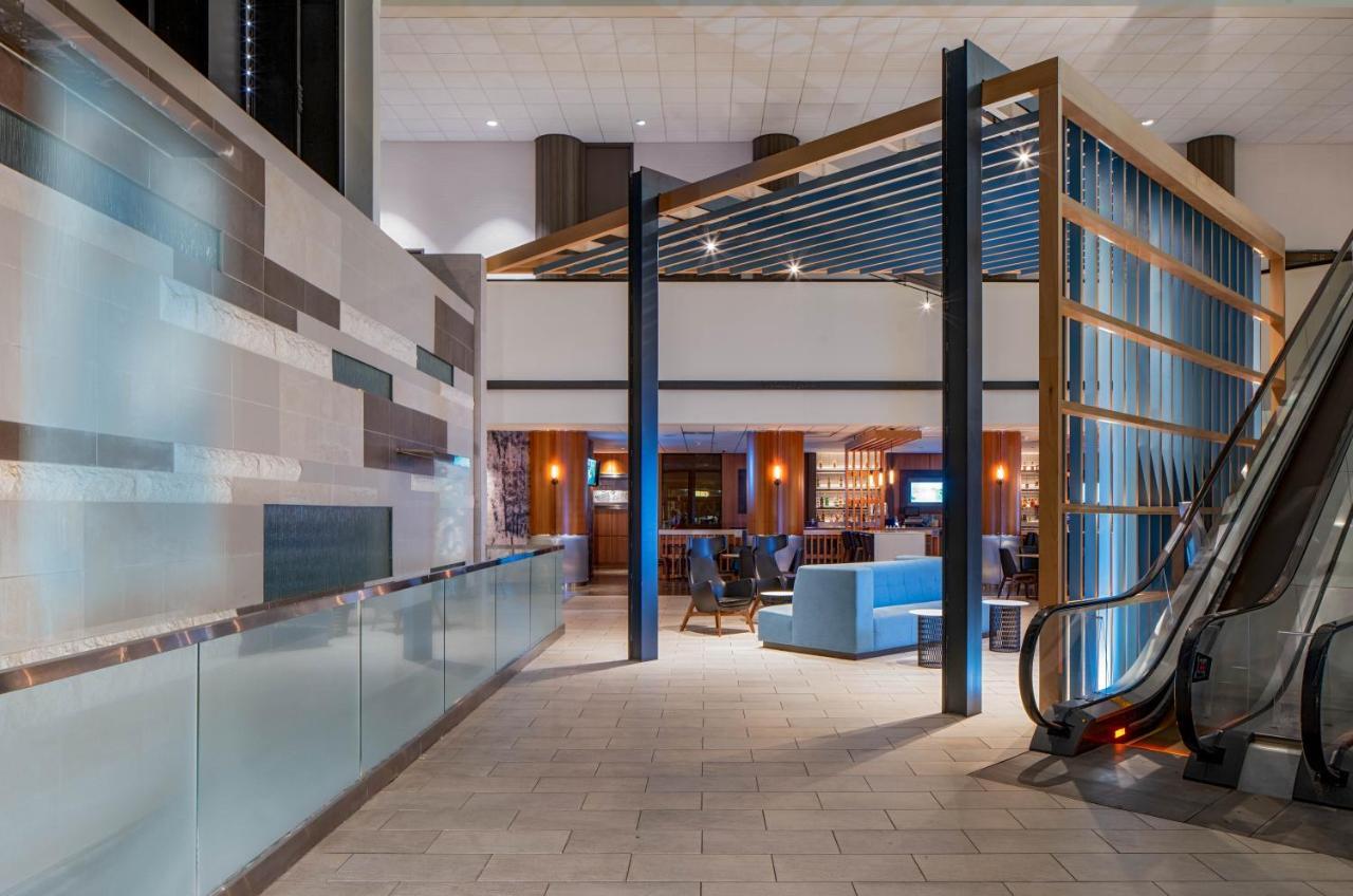 Hyatt Regency Indianapolis At State Capitol Hotel Exterior photo